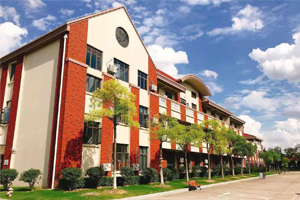 上海天华国际中本贯通项目_学校环境图片1