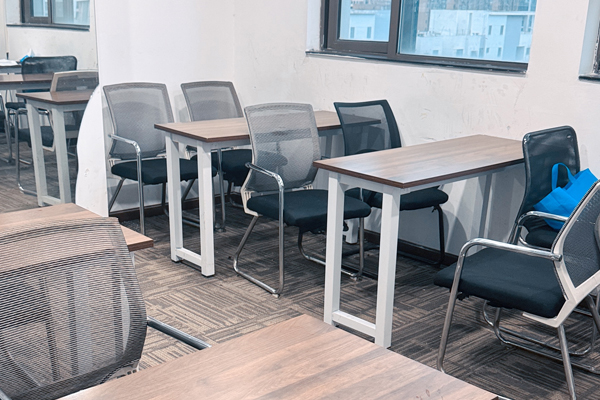 武汉明德教育_校区授课教室环境展示