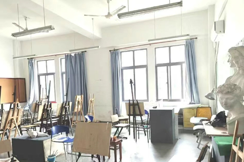 美术教室环境