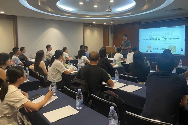 济南世纪卓越_讲课环境2