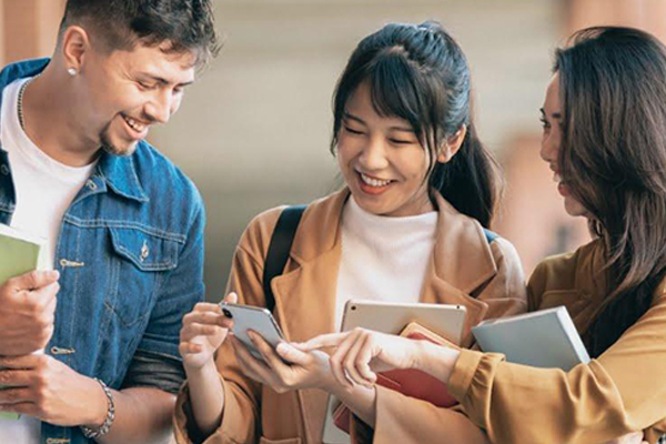 校區學員學習場景展示