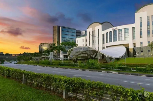 天津交徐留学_ 学校环境9