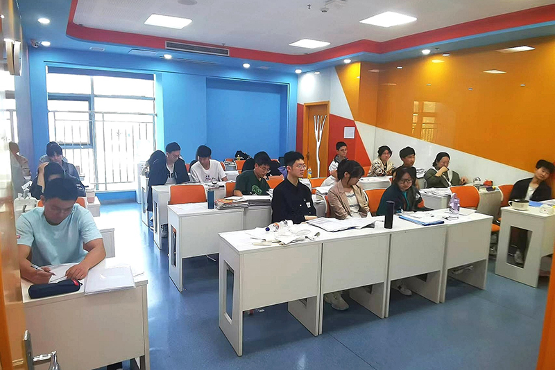 济南震华学校_学习环境2