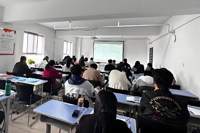 呼和浩特启公公考_培训环境
