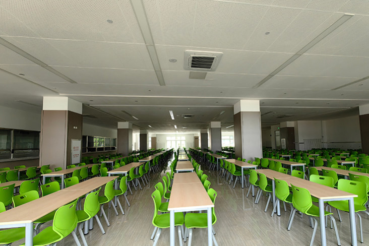 济南美恪智造学校_食堂环境
