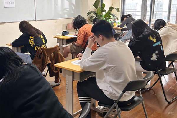 校区学员上课场景展示