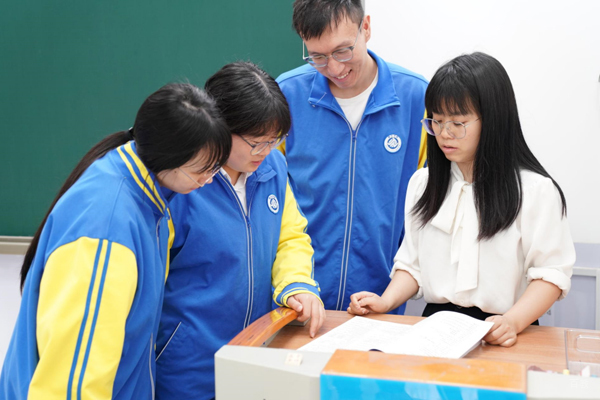 北京精华高考复读学校_教学场景展示