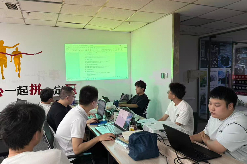 成都学到牛牛嵌入式培训_课堂相册