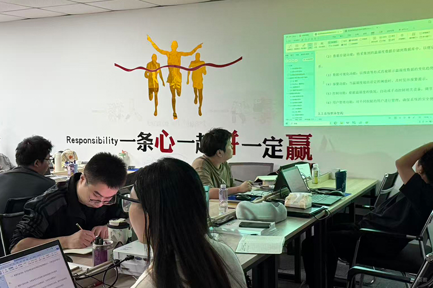成都学到牛牛嵌入式培训_课堂相册2