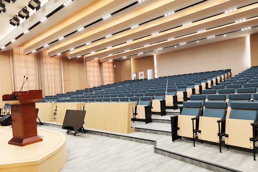 上海同济大学国际本科_教室环境