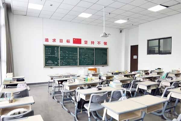常州百承艺校_上课教室环境