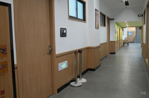 南昌新东方K12_学校走廊环境