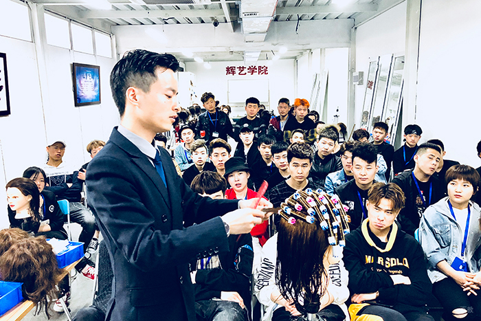 机构教学情景1