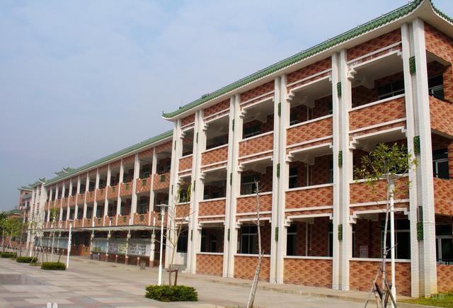 广东金融学院国际本科_校区环境展示