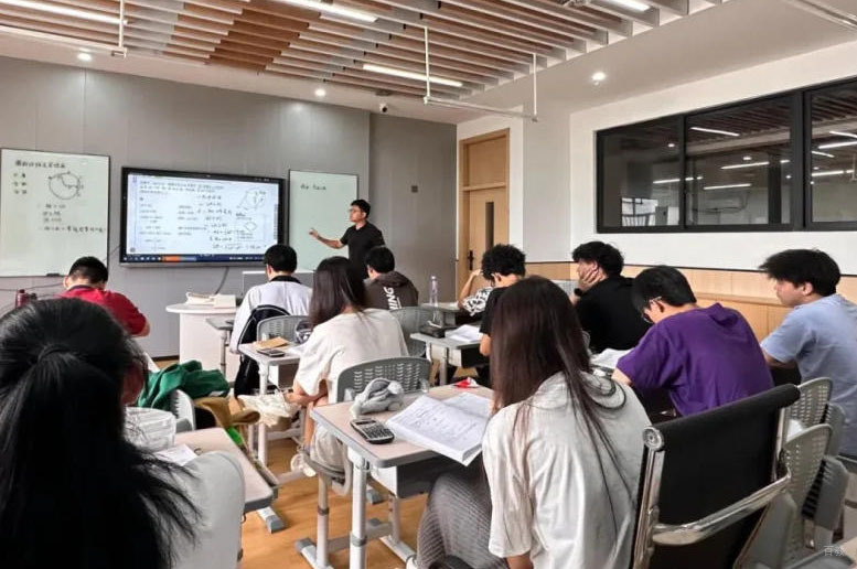 学员上课场景