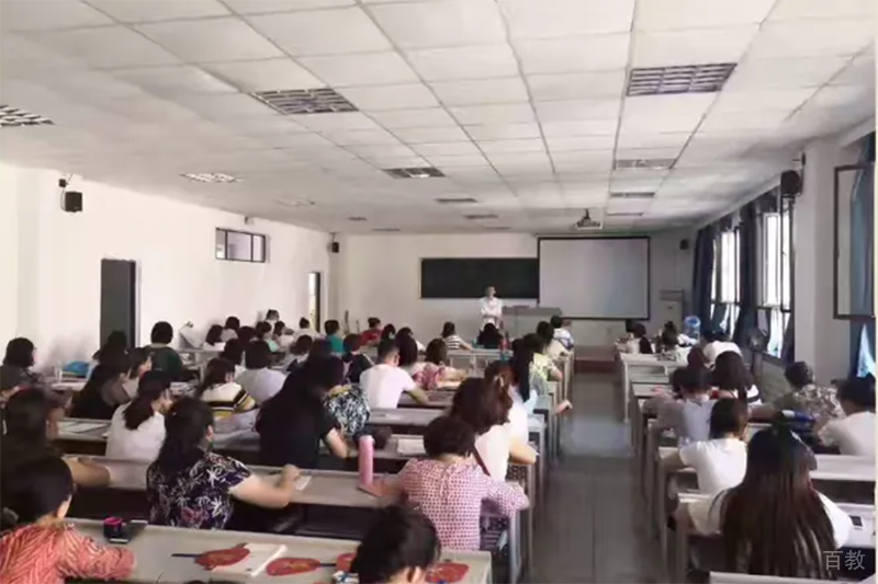 上海新梦想教育_教室环境一角