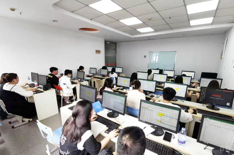 学校环境