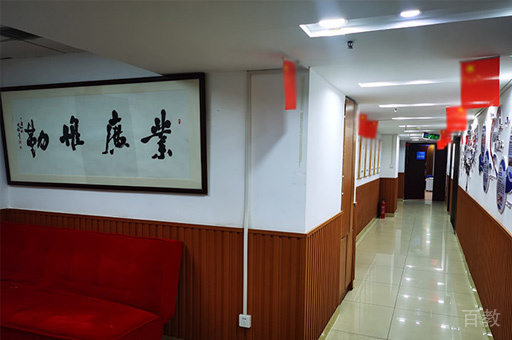 学校走廊环境