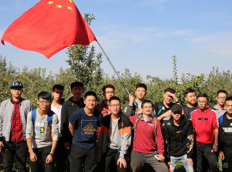 成都优倍分教育培训学校_学生风采2