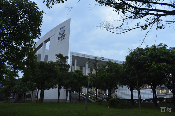 广州华南师范大学国际本科_校区环境展示