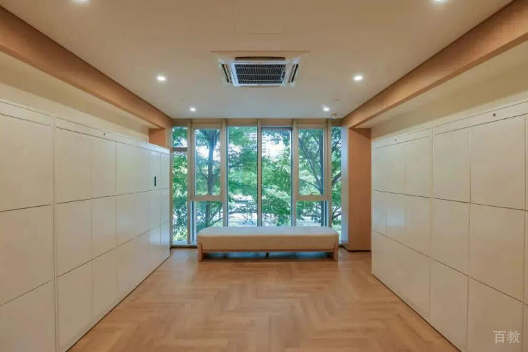 香港蔚来中学_学校环境1