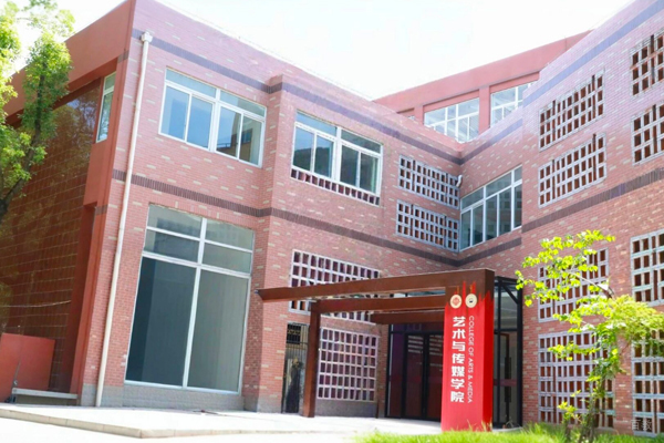 上海工商外国语职业学院_学院环境