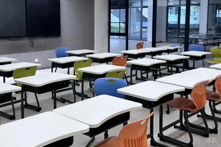 北京女王学院_学校教室环境
