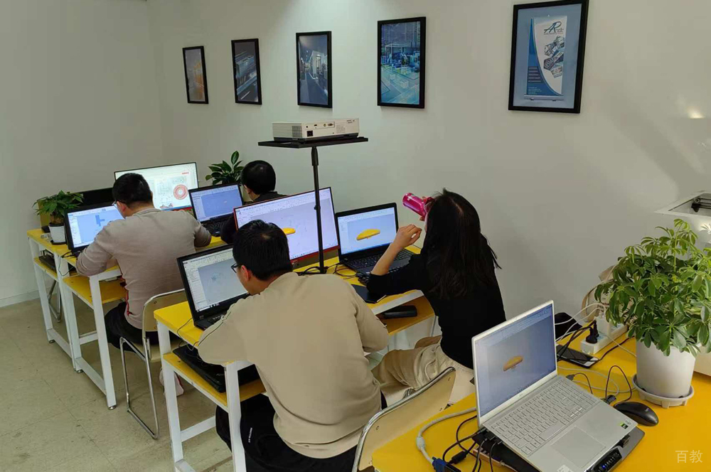 天津环泰跨境电商学院_机构环境
