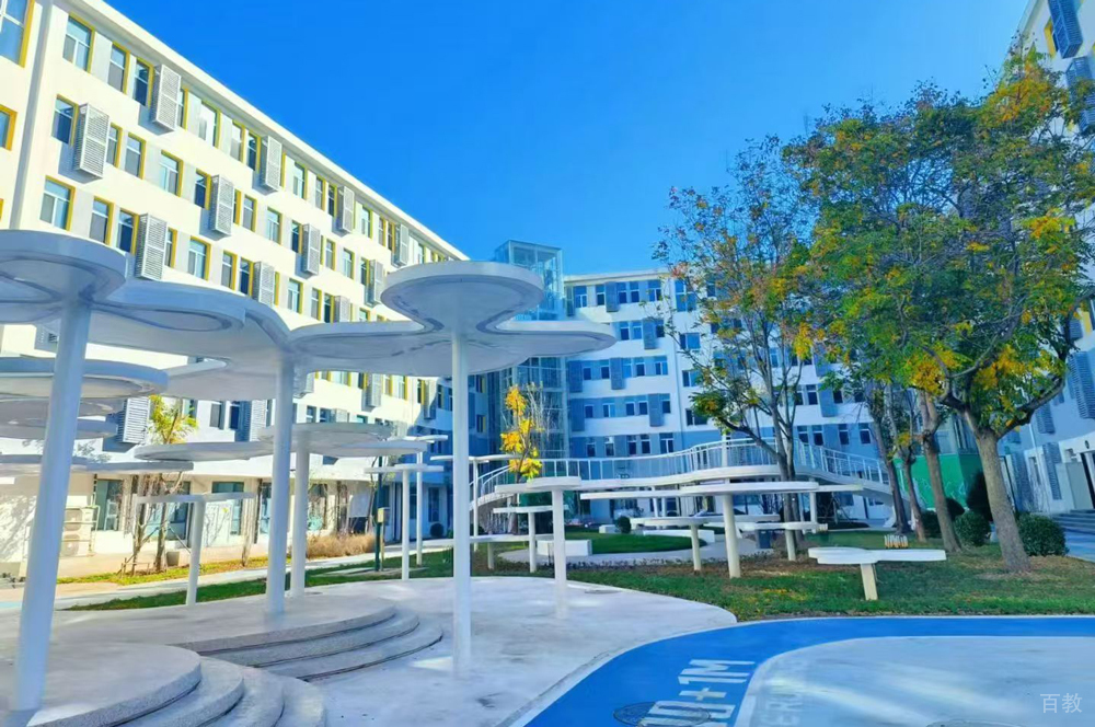 天津环泰跨境电商学院_学校环境2