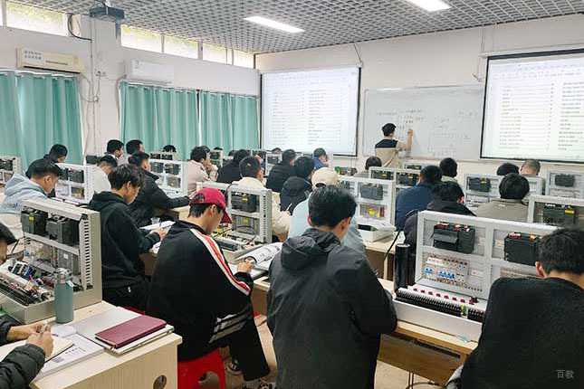 教室环境图片