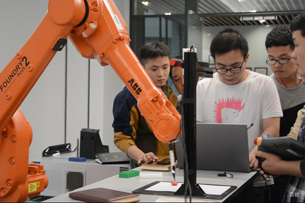合肥指南车工程学院_校区上课场景展示