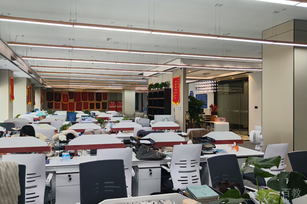武汉保研梦_校区教学环境展示