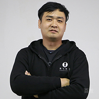 何老师