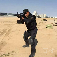 北京泽军军事夏令营特约主讲老师刘教官