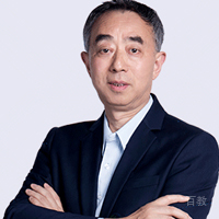特约主讲老师何老师