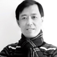 储谨毅