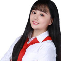 李⼩溪