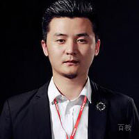 王震