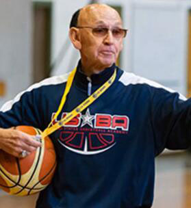 杭州USBA美国篮球学院特约主讲老师利兹教练