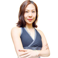 北京邱源瑜伽理疗学院特约主讲老师马瑶老师