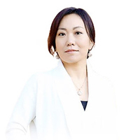 北京邱源瑜伽理疗学院特约主讲老师邱源老师