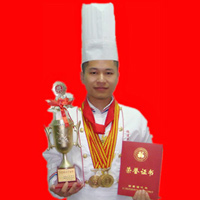 福州烹饪职业培训学校特约主讲老师黄介伟老师