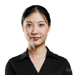 何灿