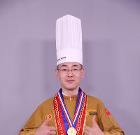 北京新东方烹饪学校特约主讲老师秦龙飞老师