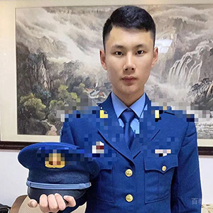 李教官
