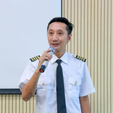 杭州能飞无人机特约主讲老师麦志鸿