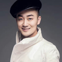 海口小乐化妆美甲培训学校特约主讲老师小乐老师