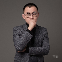 特约主讲老师翁⽼师