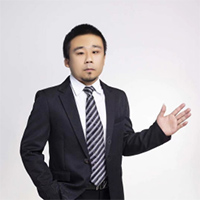 特約主講老師康偉老師