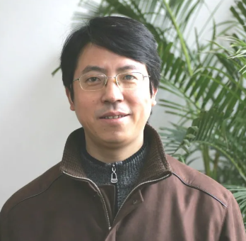 上海育才教育专修学院特约主讲老师黄根初
